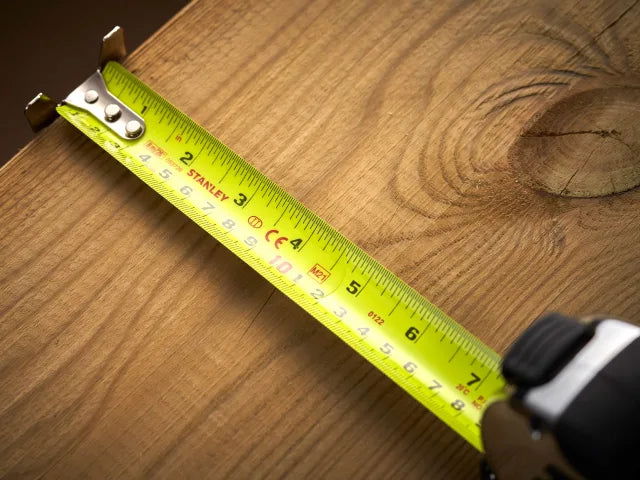 8 METRE   MEASURING TAPE